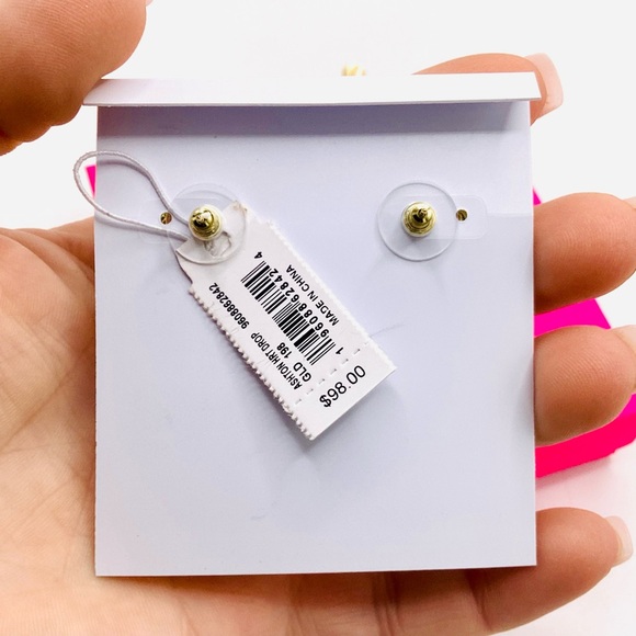 Kendra Scott Ashton Heart Drop Gold and Pink Heart Earrings - Picture 6 of 6